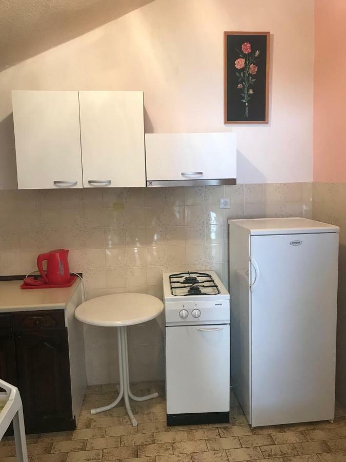 Big 4-Bedroom Apartment Perica, Podstrana Eksteriør bilde